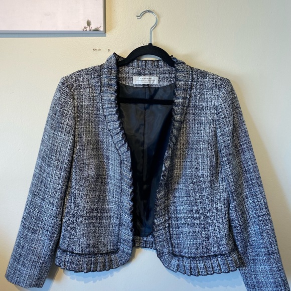 Tahari size 14p gray tweed blazer… - Picture 2 of 5